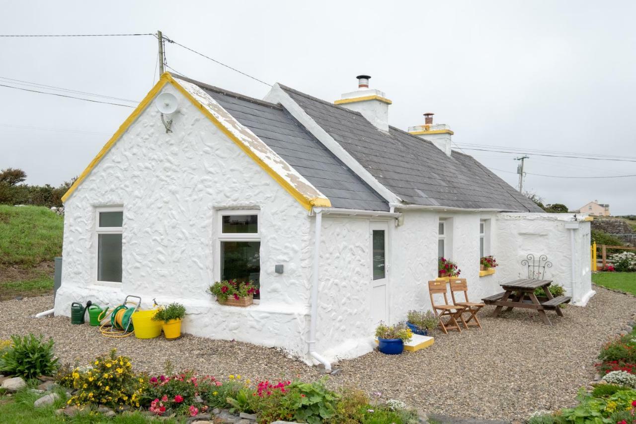 Yellow Cottage, Doolin Knockfin Cross Roads Exterior photo