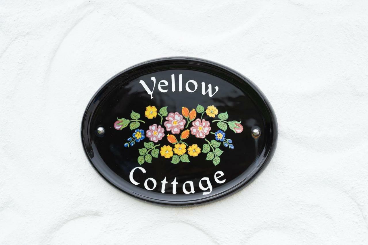 Yellow Cottage, Doolin Knockfin Cross Roads Exterior photo