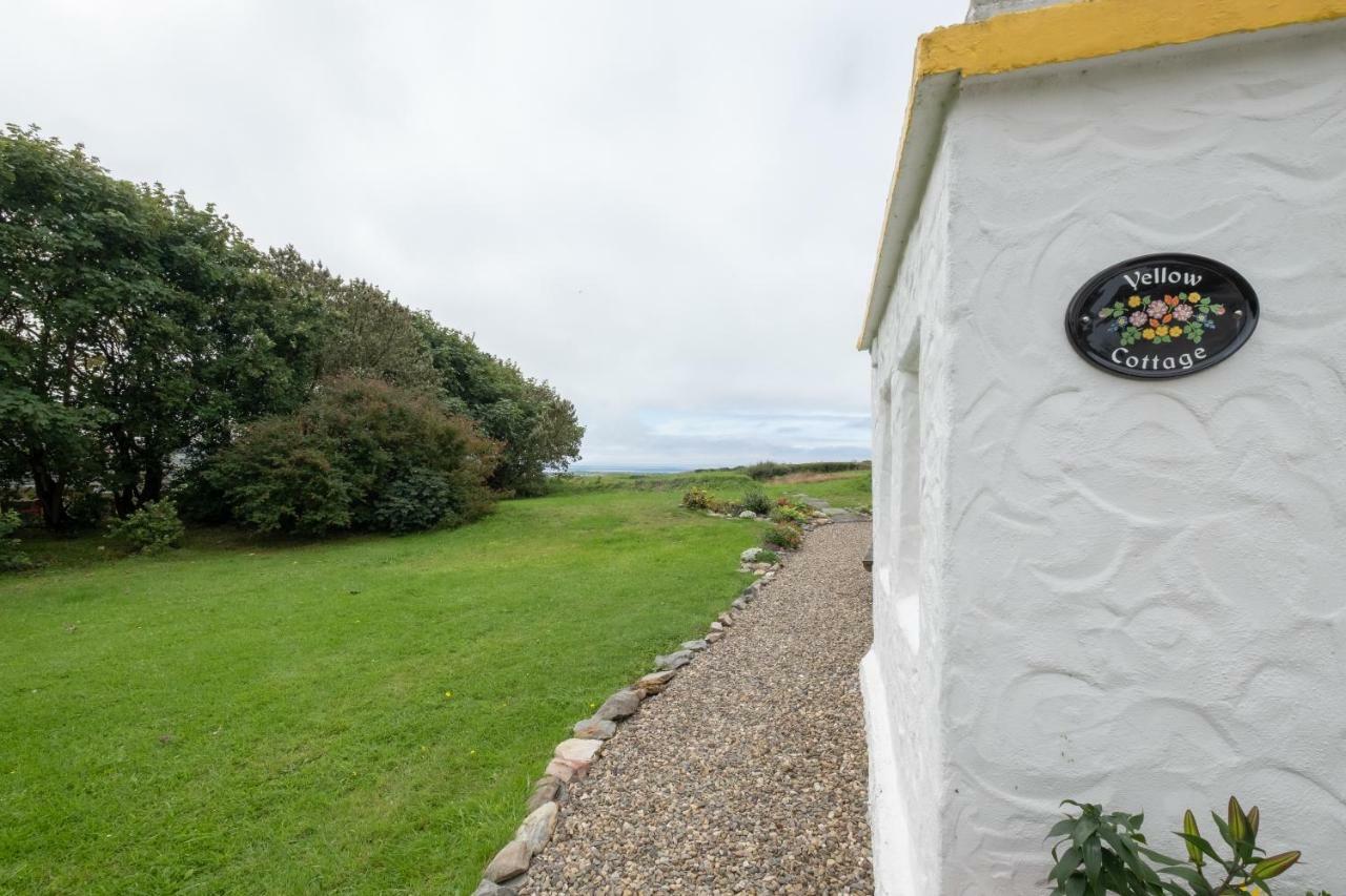Yellow Cottage, Doolin Knockfin Cross Roads Exterior photo
